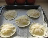 簡単アップルパイ✿実は餃子の皮作り方6写真