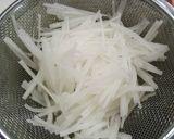 ハムと大根の梅こんぶサラダ☆作り方1写真