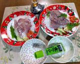 地元産のイサキのお造りにカットミニトマト作り方8写真
