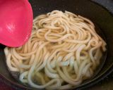 おでん.残り汁(リメイク)鍋焼きうどん作り方3写真