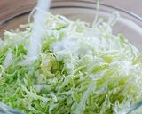 腸まで届く乳酸菌で腸活！ザワークラウト♪作り方2写真