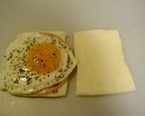 朝食☆ハムエッグチーズのホットサンド作り方5写真