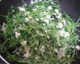 豆腐入り豆苗とベーコンのオイスター炒め作り方4写真