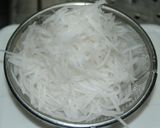 早く出来ちゃう♡大根のお味噌汁作り方1写真