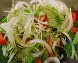 新玉ねぎと水菜とトマトのサラダ作り方2写真