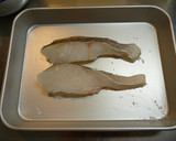 たらのキャベツ蒸し♪　柚子味噌マヨソース作り方1写真