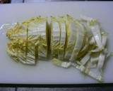 白菜と揚げ玉の炒め煮☆作り方1写真