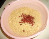 圧力鍋　玄米御飯に小豆、白ゴマを入れて♪作り方1写真