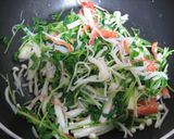 豆苗のオイスター＆カレー粉炒め作り方2写真