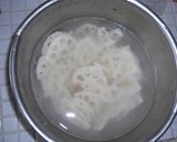 ごま香る☆れんこんサラダ☆作り方1写真