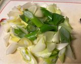 鶏ささみと長ねぎのピリ辛炒め。作り方2写真