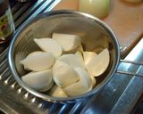 タジン鍋で☆旦那様の洋風肉じゃが作り方1写真
