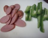 お弁当♪ウィンナーとピーマン炒め作り方1写真