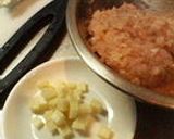 洋風鍋にチーズ入り鶏団子作り方2写真