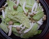 タジン鍋で☆あさりと白菜の蒸し煮☆作り方1写真