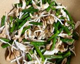 舞茸といんげんのバター醤油ソテー作り方1写真