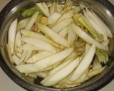 白ウドと舞茸の炒め煮作り方1写真