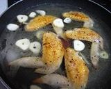 手羽先と春菊のコラーゲンスープ作り方3写真