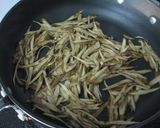 ごぼうと細切り豚肉の炒めもの作り方2写真