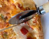 切りにくいピザは二刀流でスパッと🍕ストレスフリー作り方2写真