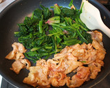 豚肉とほうれん草のカレー炒め作り方2写真