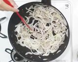 簡単☆おいしい！ビーフストロガノフ作り方2写真