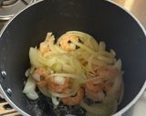 もっと簡単に❣️蒸し小海老と玉ねぎのグラタン作り方1写真