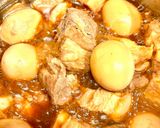 豚バラ肉と玉子のナンプラー煮込み作り方3写真