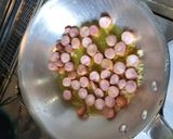 ソーセージとニラの花のスパゲッティ🌼作り方7写真