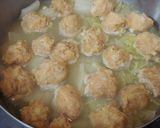 ピリッときいてる☆鶏団子の中華スープ煮作り方6写真