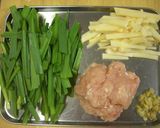 鶏ひき肉のさっぱりニラ玉炒め作り方1写真