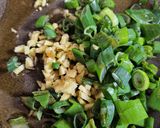 豚肉と茄子の柚子塩麹味噌炒め作り方1写真