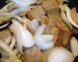 黒はんぺんと新玉のポン酢炒め★チーズ絡め作り方3写真