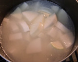 さっぱり大根と鶏もも肉のゆずコンソメ煮☆作り方2写真