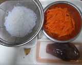 熱々ご飯に！たらこと人参の炒め煮ふりかけ作り方1写真