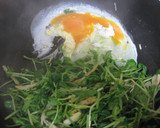豆苗とさきいかの卵炒め作り方4写真
