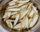 ごぼうと人参とちくわの甘辛炒め♪作り方1写真