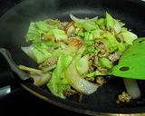 豚ひき肉でホイコーロー(*^^)v作り方3写真