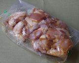 鶏肉と新ジャガのマスタードマヨネーズ炒め作り方1写真