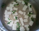 中国人が作る香菜豆腐スープ作り方3写真