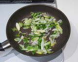 シンプル旨し!ふんわり卵と長ネギの炒め物作り方4写真