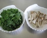 豚肉と春菊の黒糖炒め作り方2写真