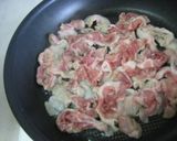 豚肉と春菊の黒糖炒め作り方3写真