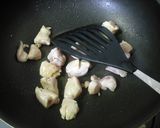 トロっと幸せ♪カレー味のオムライス☆作り方1写真