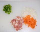 炊飯器で出来る！　チキンピラフ☆作り方1写真