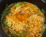 背徳飯！夜に食べたい辛ラーメン作り方3写真
