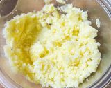 超簡単❣️とろ〜りチーズ🧀のいももち作り方4写真