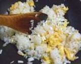 鶏皮で作る親子チャーハン作り方3写真
