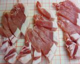 とんかつ肉のにんにくしょうが焼き作り方1写真