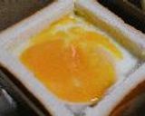 フライパンで☆アツアツ満腹くりぬきトースト作り方1写真